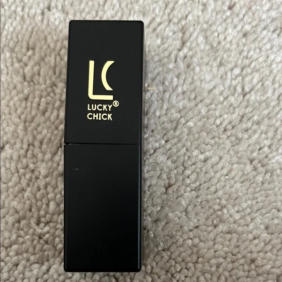 Lucky Chick Semi- Matte Lipstick Brand New in Color Paradise 011 - Picture 6 of 6